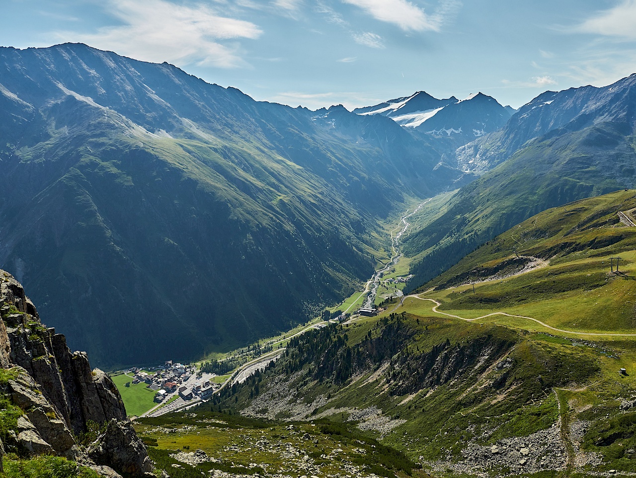 Blick auf das Pitztal vom Brandkogel