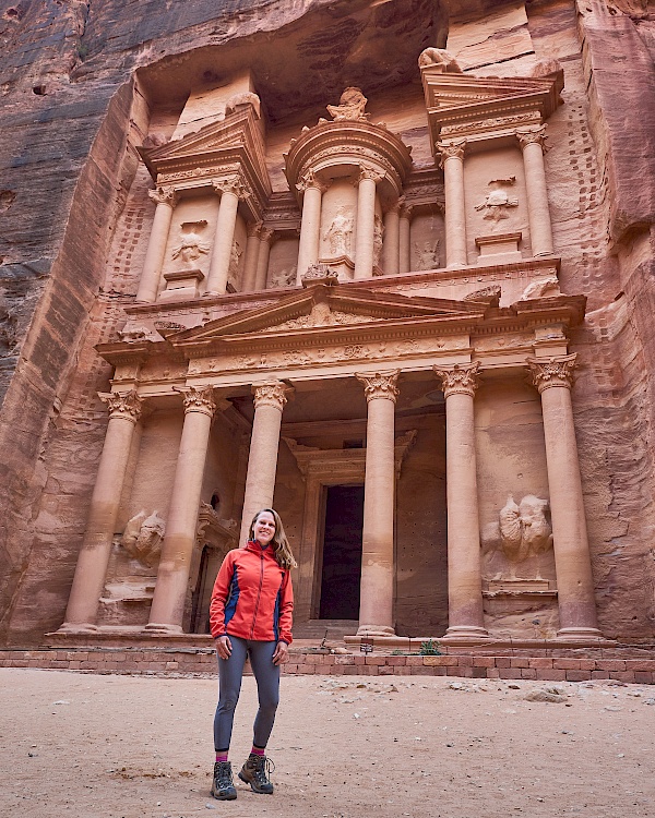 Das Schatzhaus in der Felsenstadt Petra in Jordanien
