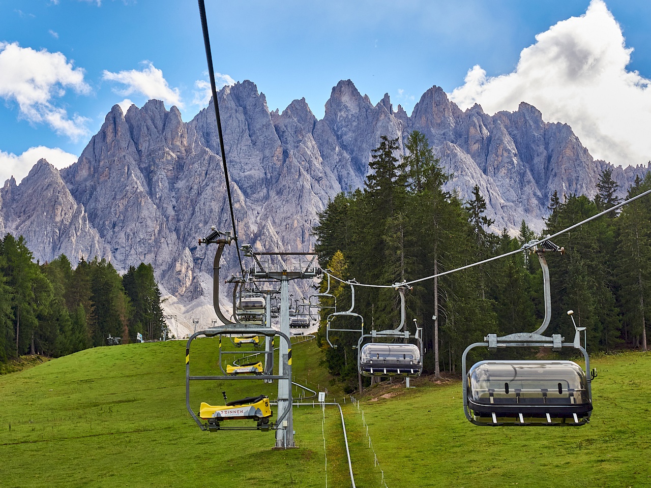 Mit der Seilbahn auf den Familienberg Haunold in Innichen (Südtirol)