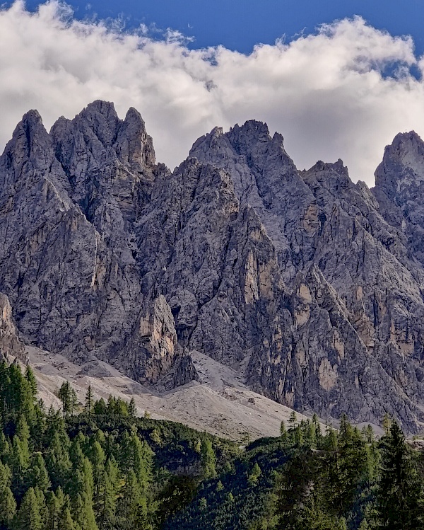 Aussicht im Riesenreich auf dem Familienberg Haunold in Innichen (Südtirol)