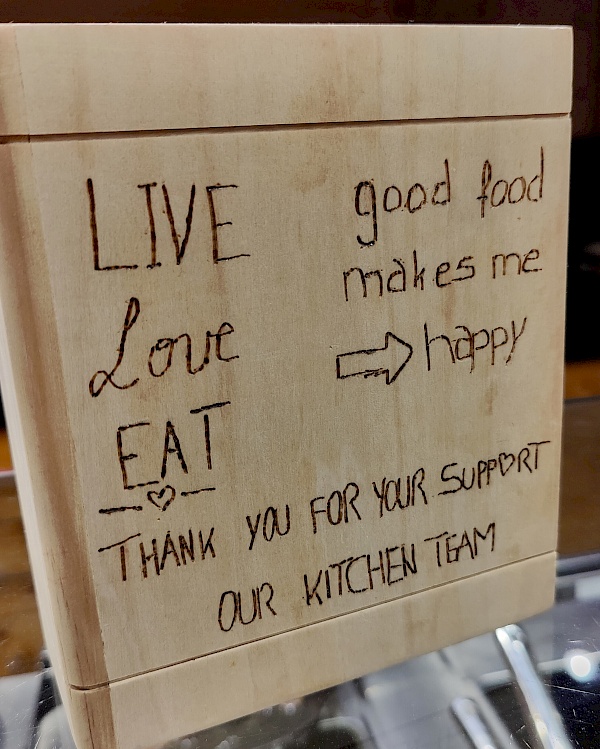 Gutes Motto - live, love, eat