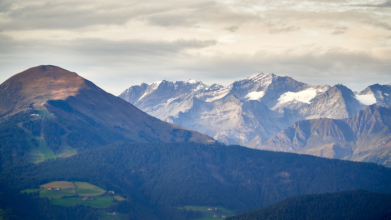 Blick auf die Berge vom Schnagererhof aus