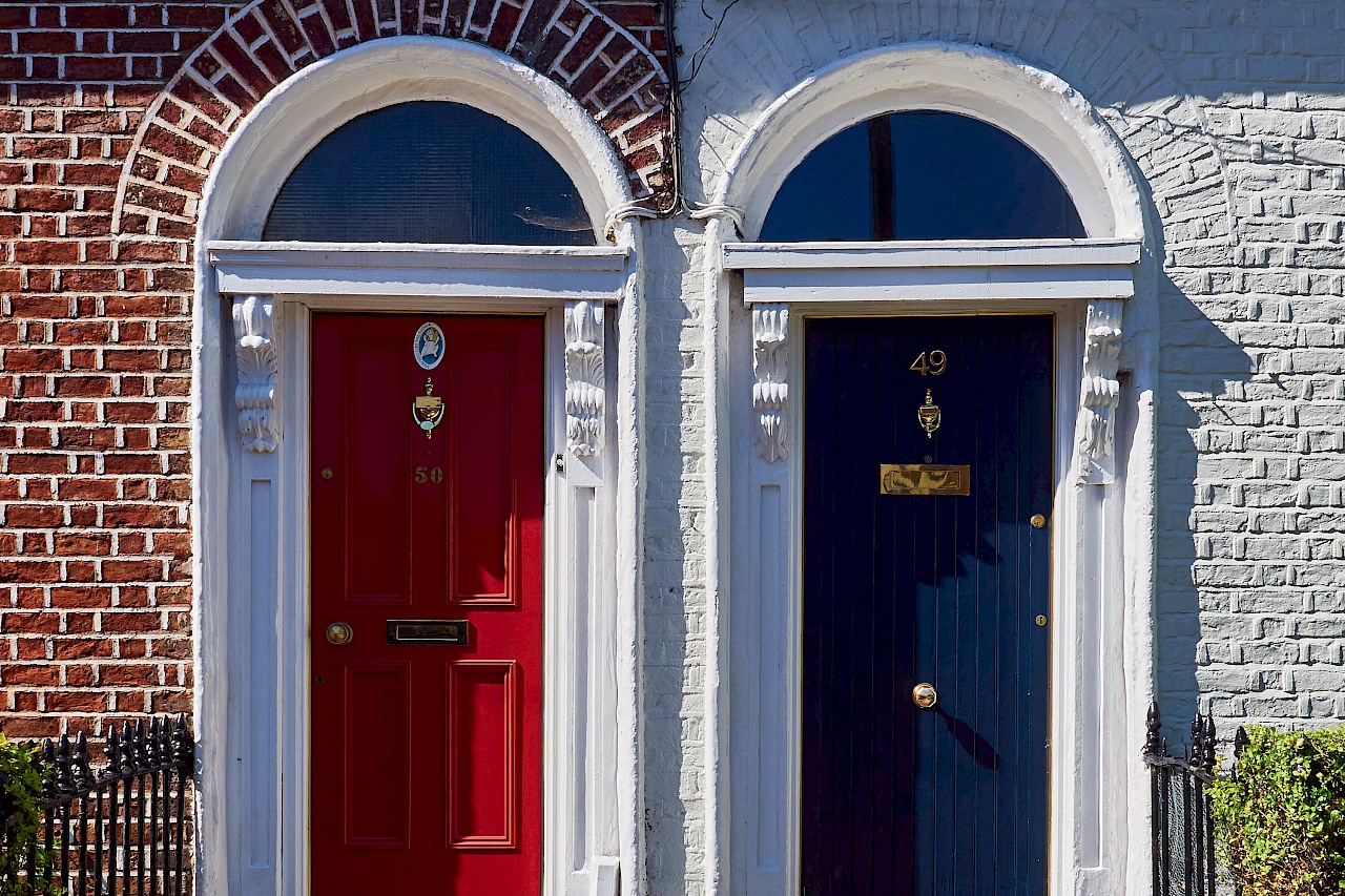 Bunte Türen in Dublin (Irland)