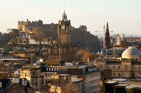 Blick vom Calton Hill in Edinburgh (Schottland)