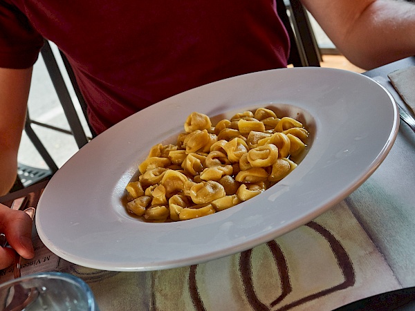 Pasta essen in Bologna (Italien)