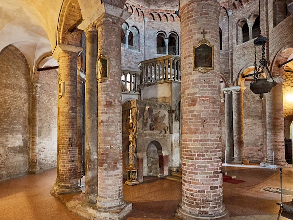 Santo Stefano Basilika in Bologna (Italien)