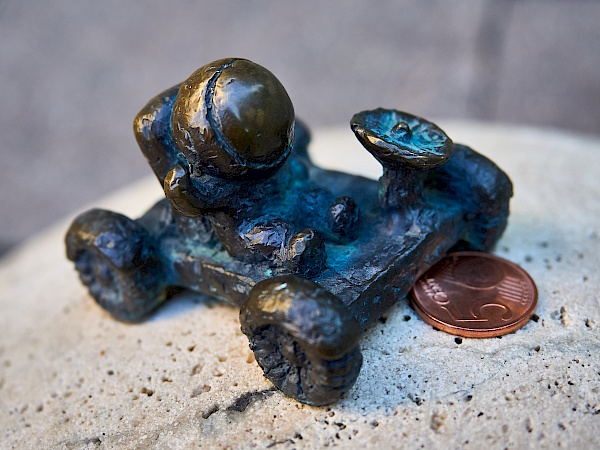 Mini-Skulptur des Astronauten in Budapest