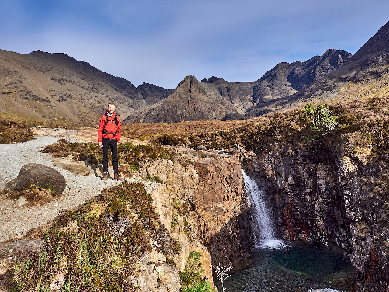 Wasserfälle bei den Fairy Pools auf der Isle of Skye (Schottland)