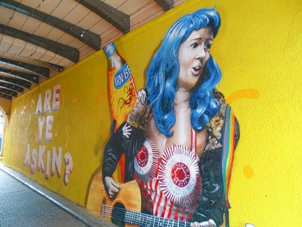 Street Art in Glasgow - Are Ye Dancin? (Conzo Throb)