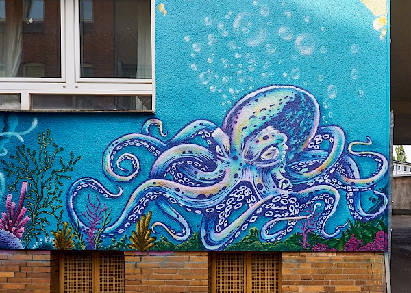 Unter Wasser-Graffiti in Hannover