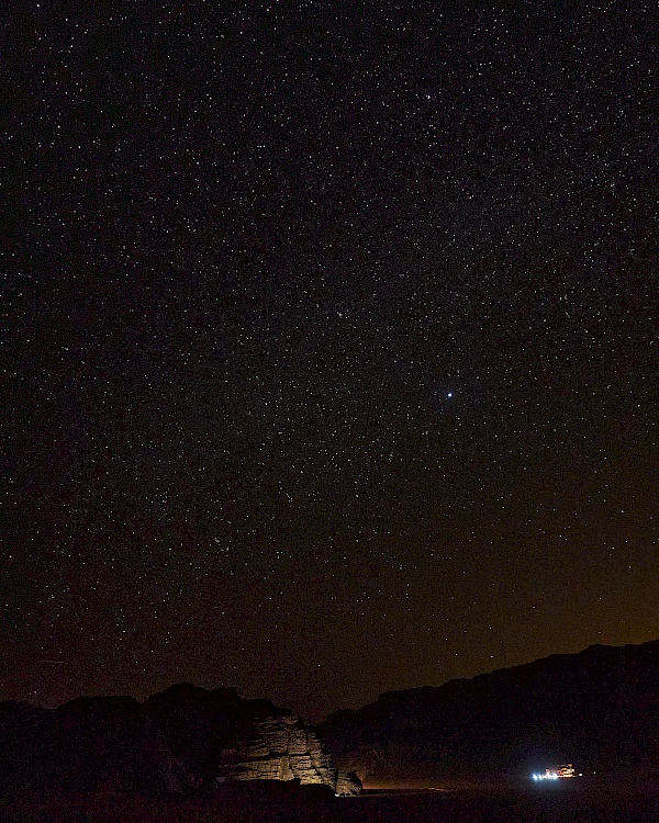 Sternenbeobachtung im Wadi Rum in Jordanien