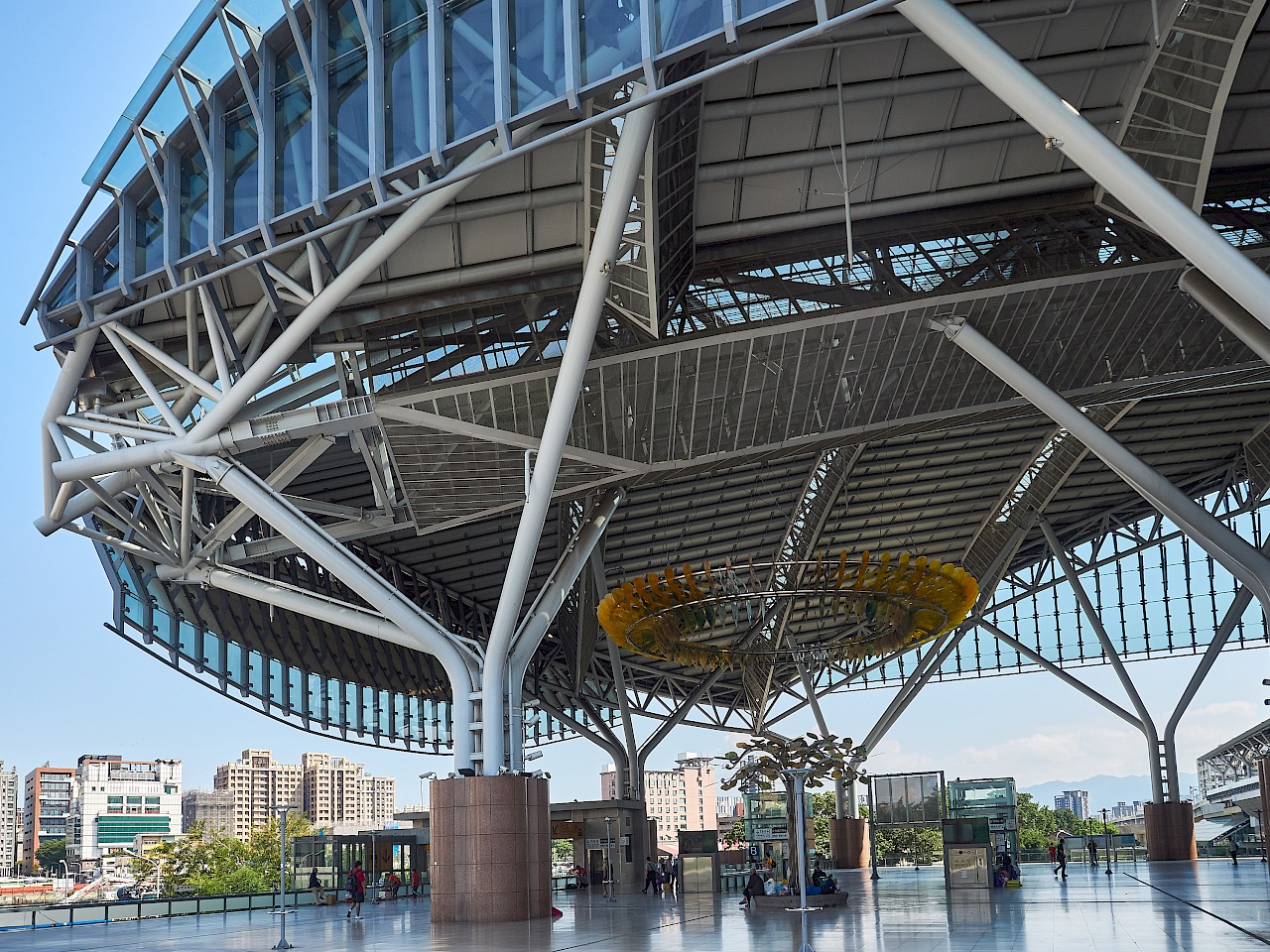 Bahnhof in Taichung (Taiwan)