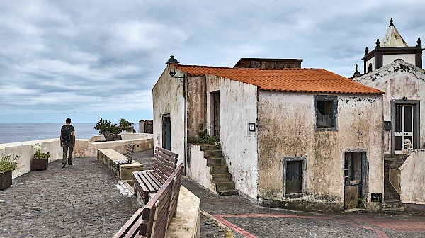 Durch Vila do Corvo (Azoren) schlendern