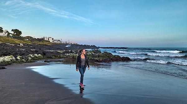 Strand Praia do Pópulo auf São Miguel (Azoren)