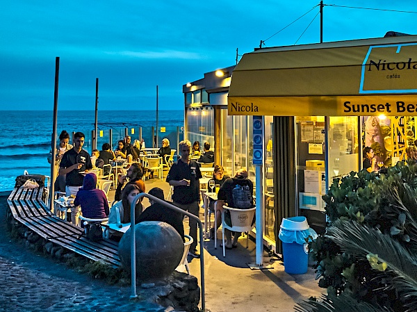 Beach Bar am Praia das Milicias auf São Miguel (Azoren)