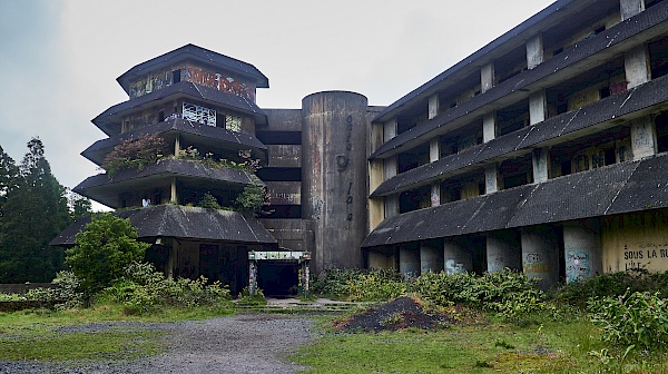 Lost Place Hotel Monte Palace auf São Miguel (Azoren)